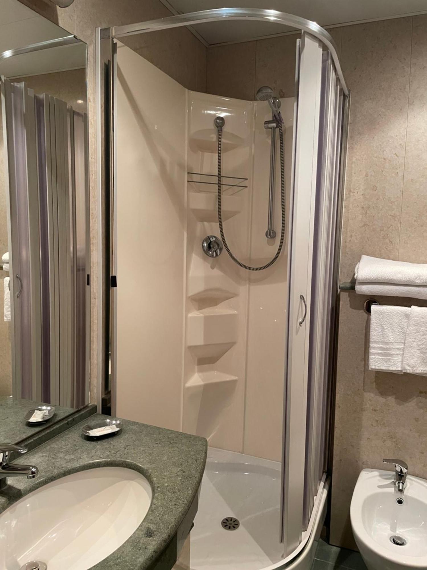 Hotel Mondial Rapallo Ruang foto