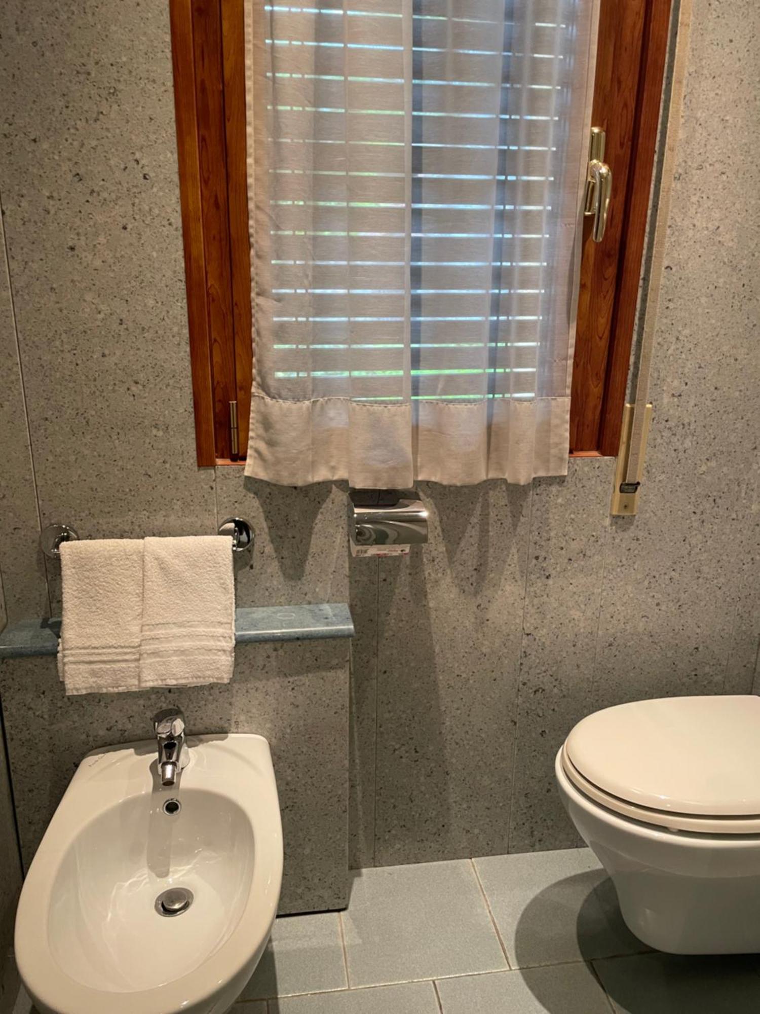 Hotel Mondial Rapallo Ruang foto