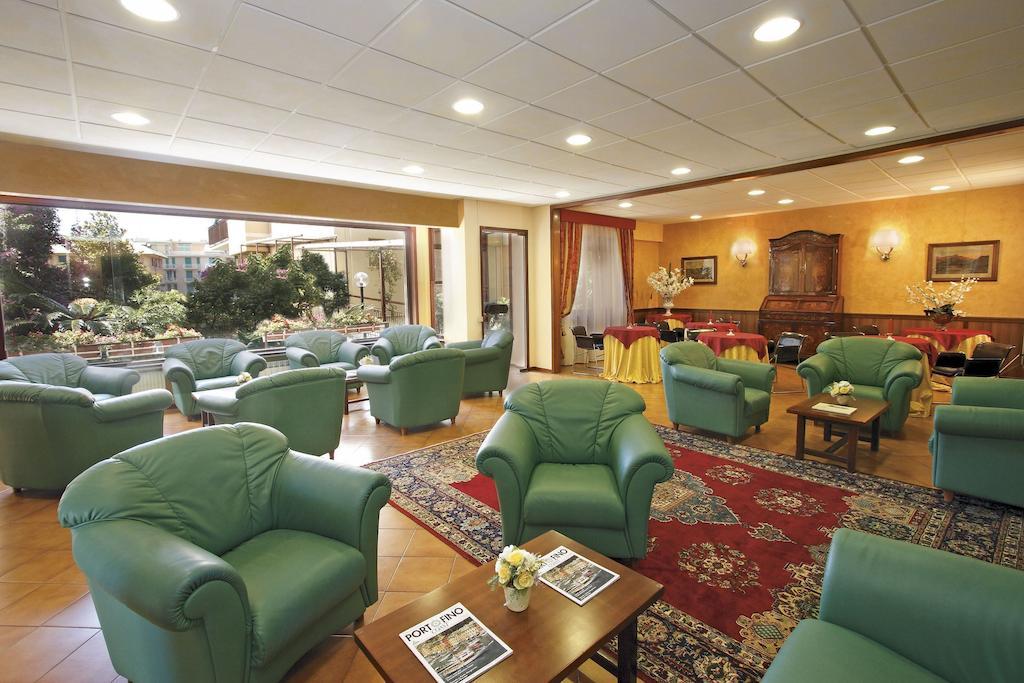 Hotel Mondial Rapallo Bagian luar foto